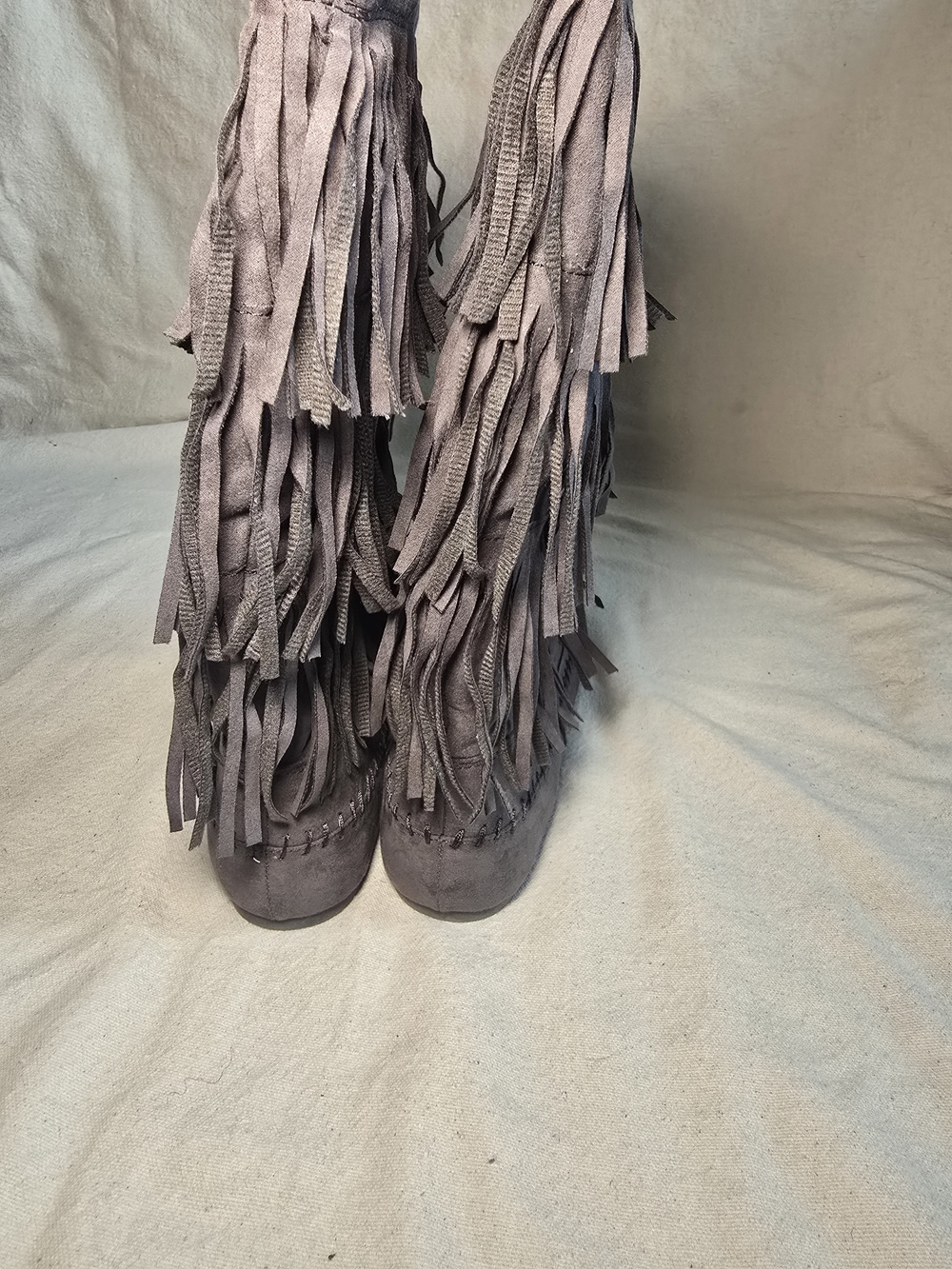 Arizona Gray Suede 3-Layer Fringe Mid-Calf Moccasin Boot Size 11 - Picture 8 of 9
